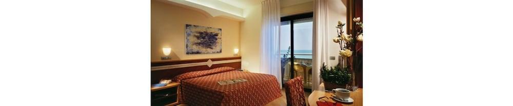 Hotel Europa Beach Village Pertisau Ngoại thất bức ảnh