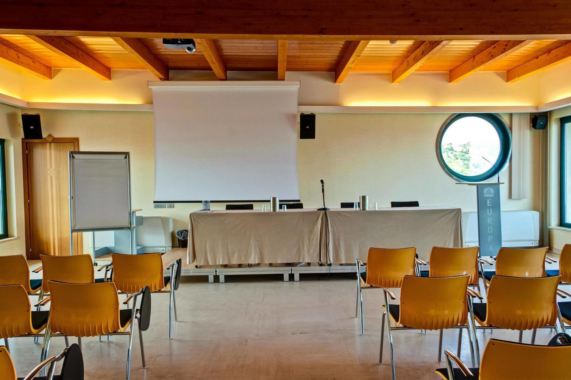 Hotel Europa Beach Village Pertisau Ngoại thất bức ảnh