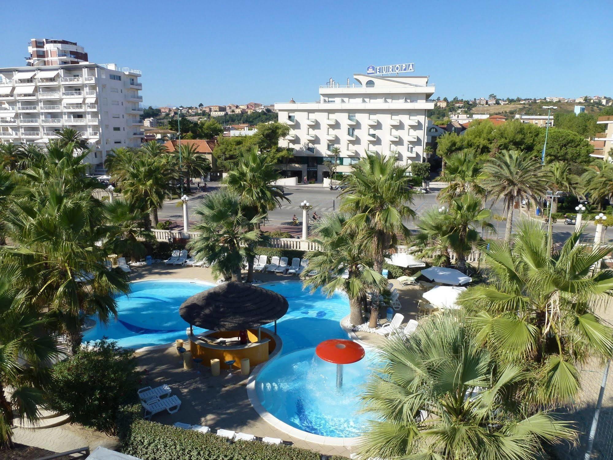 Hotel Europa Beach Village Pertisau Ngoại thất bức ảnh